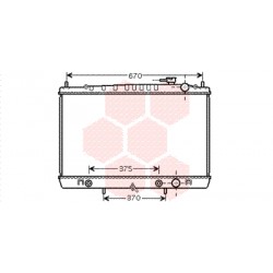 RADIATEUR ESSENCE 01-05 2.4i kW98 AT 450x686x16 